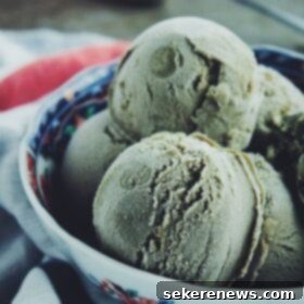 Aromatic Basil Cream 2 Basil Ice Cream | bloggingoverthyme.com