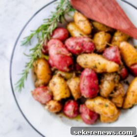 Garlic Herb Braised Fingerling Potatoes 2 Braised Fingerling Potatoes with Garlic, Shallots, and Fresh Herbs