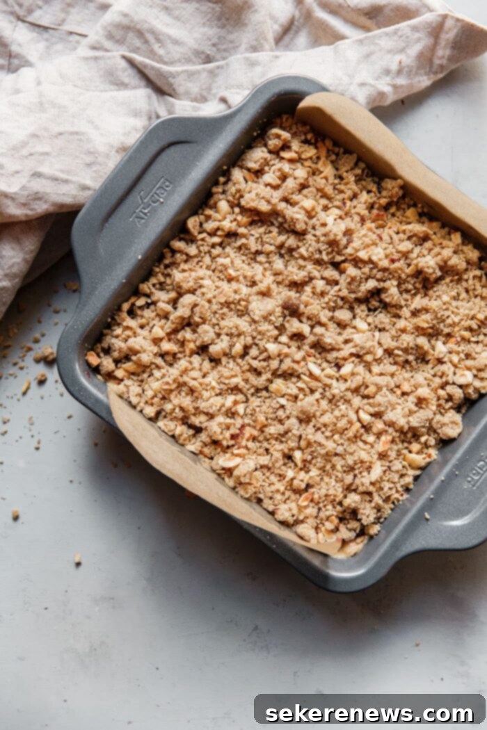 Toasted Hazelnut Raspberry Crumble 16 Hazelnut Raspberry Crumb Cake