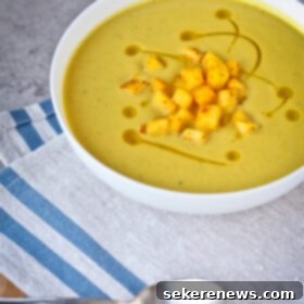 Golden Spiced Cauliflower Bisque 6 Curried Cream of Cauliflower and Apple Soup